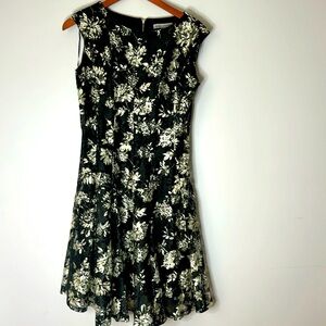Danny & Nicole Fit & Flare Dress Sleeveless Black & Cream Floral Lace size 8